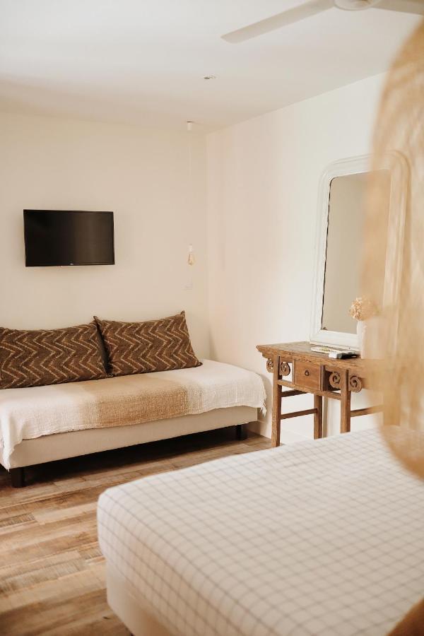 Hotel Home อาร์กาชง ภายนอก รูปภาพ